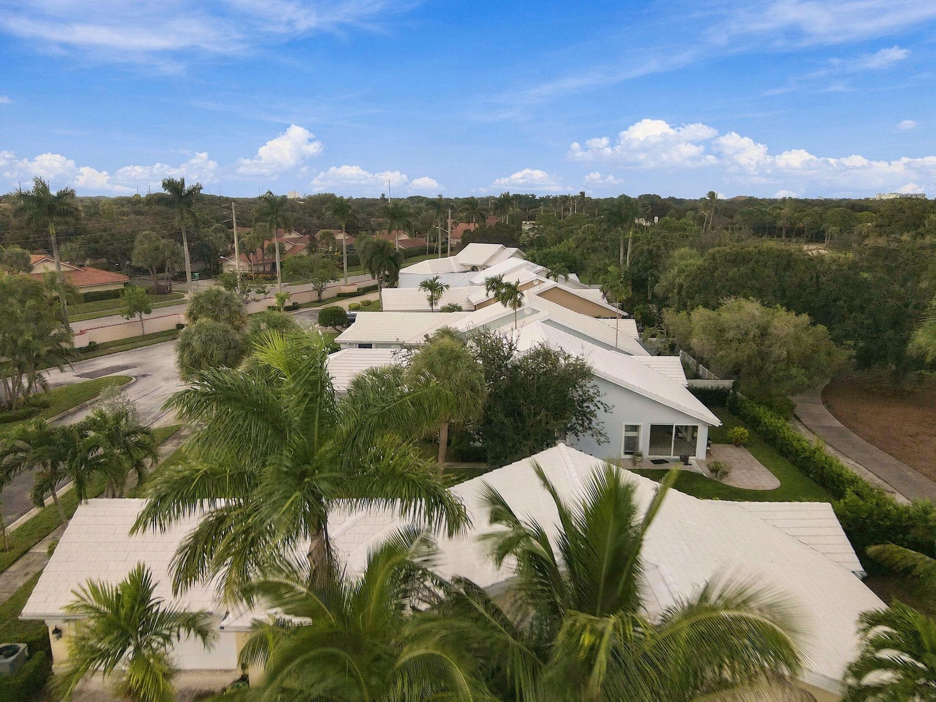 2398 Saratoga Bay Drive, West Palm Beach, FL 33409 Photo