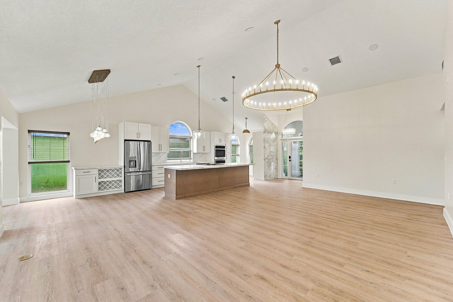 2398 Saratoga Bay Drive, West Palm Beach, FL 33409 Photo