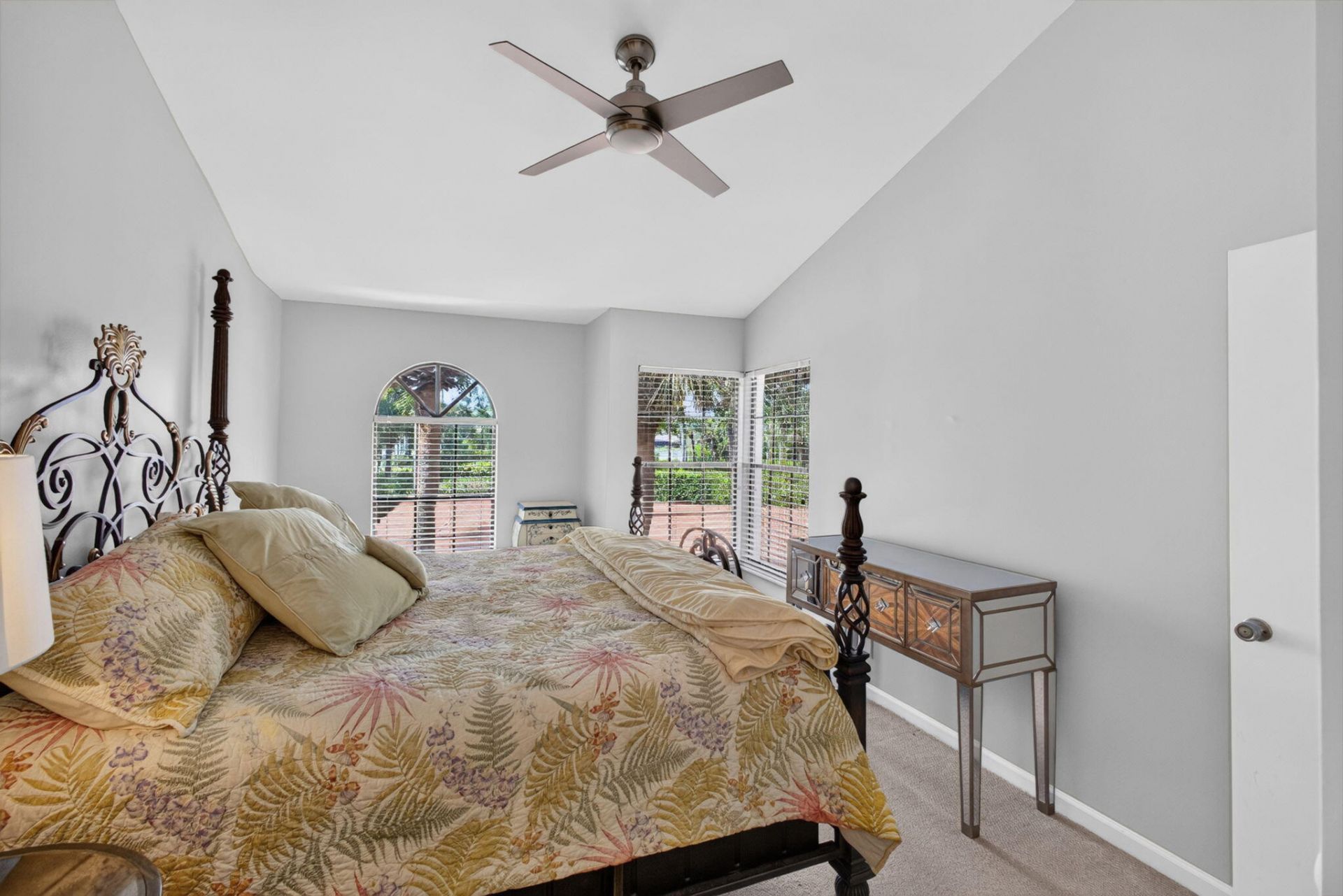 2439 Treasure Isle Drive, Unit 7, West Palm Beach, FL 33410 Photo