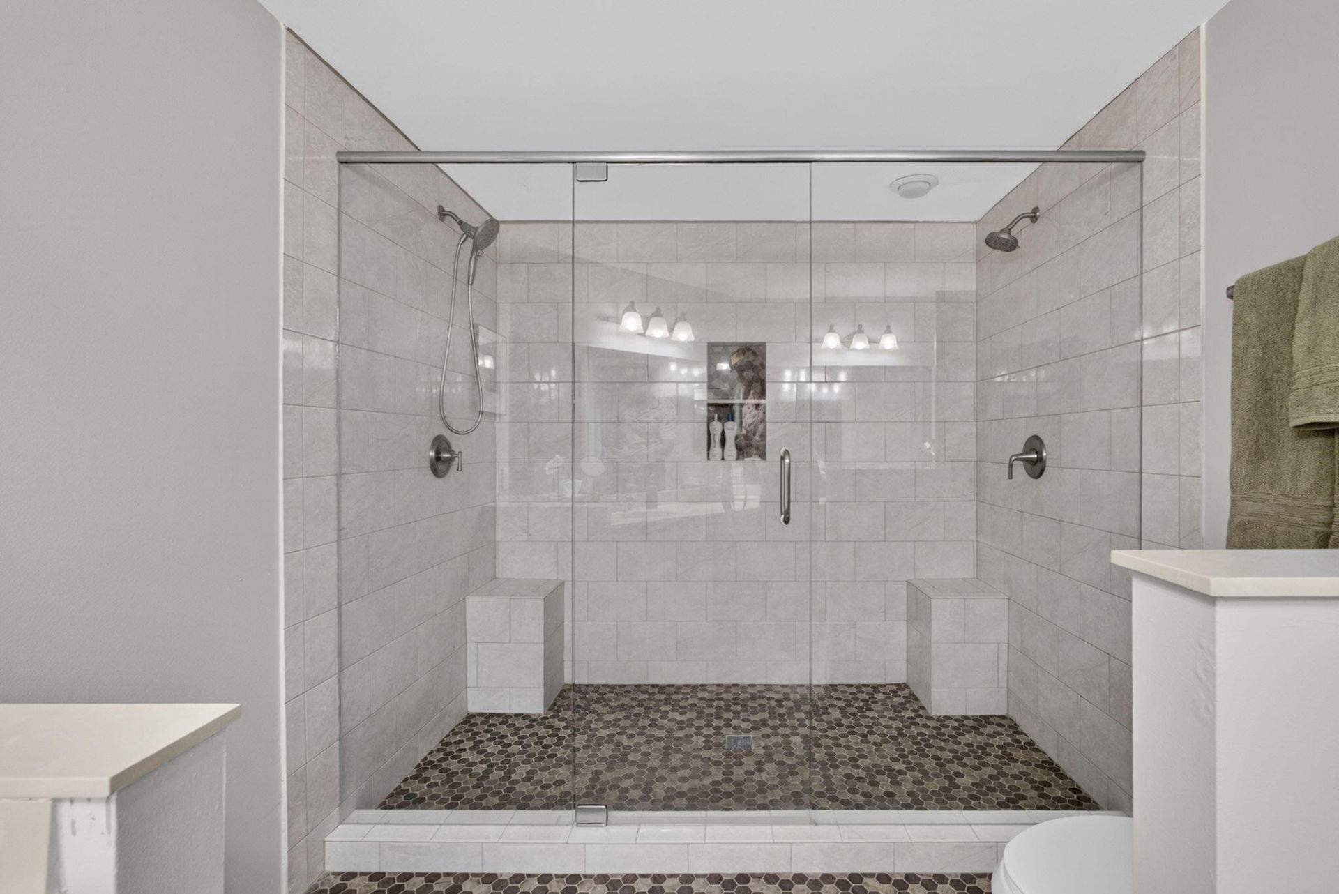 2439 Treasure Isle Drive, Unit 7, West Palm Beach, FL 33410 Photo