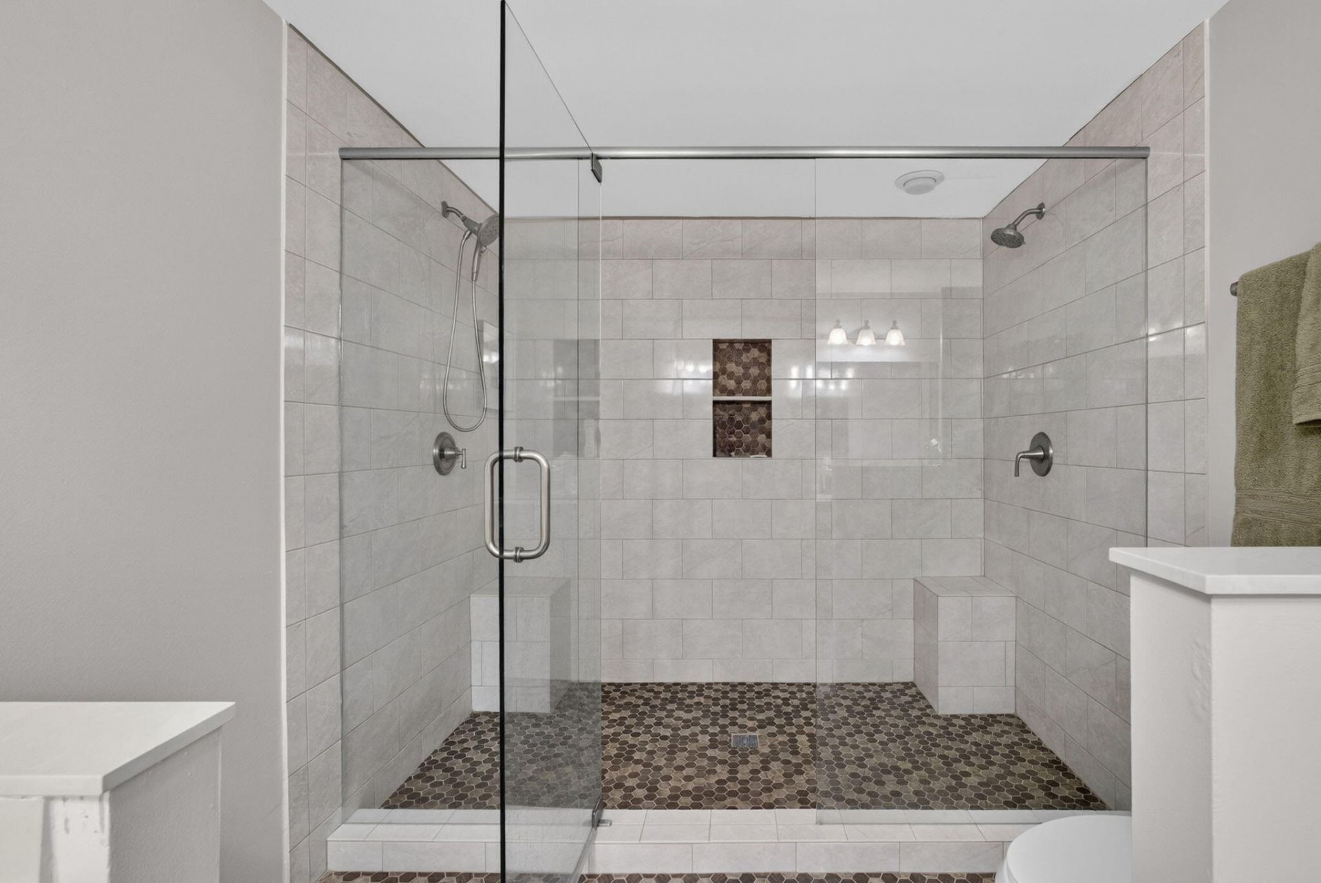 2439 Treasure Isle Drive, Unit 7, West Palm Beach, FL 33410 Photo