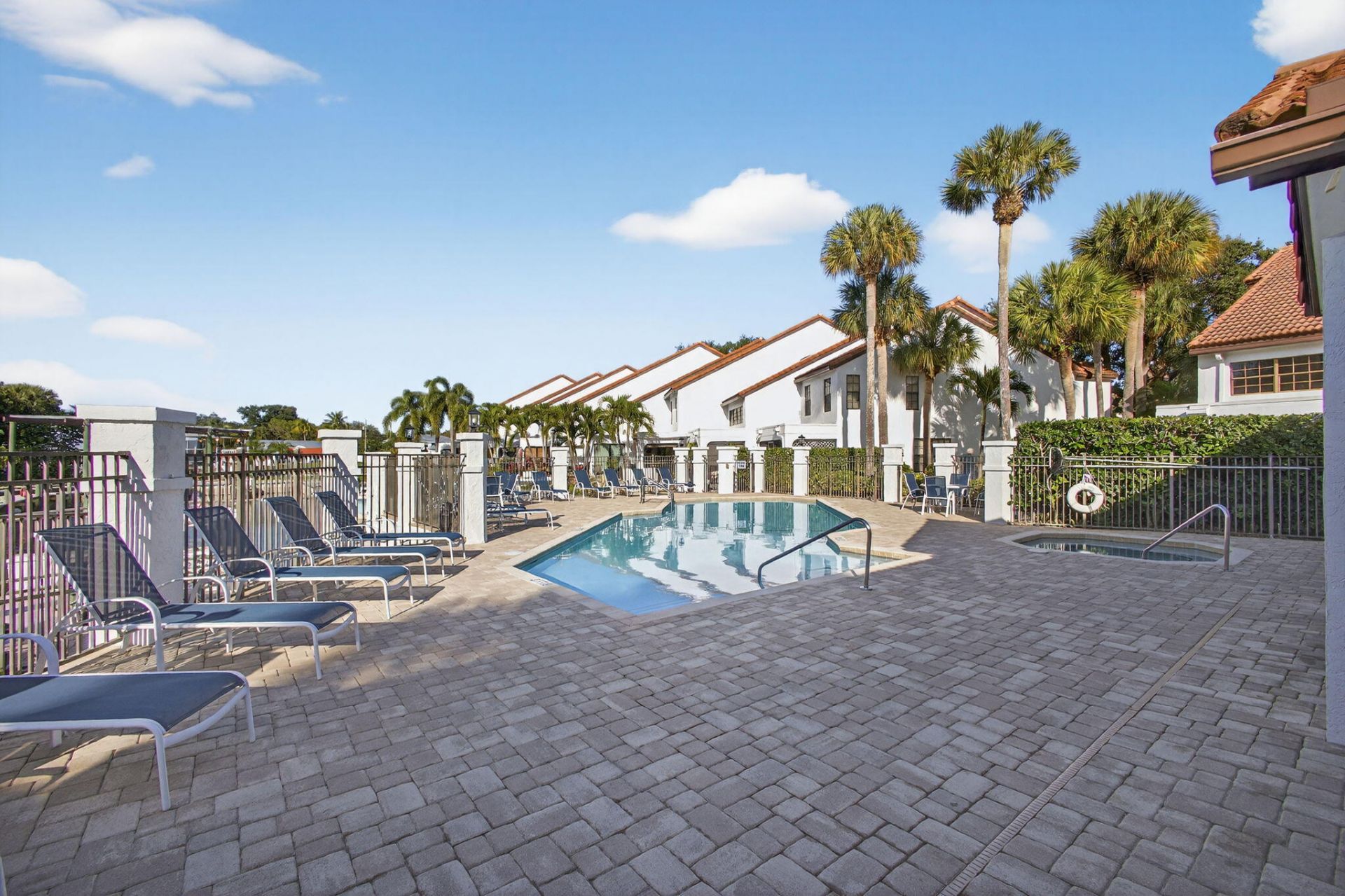 2439 Treasure Isle Drive, Unit 7, West Palm Beach, FL 33410 Photo