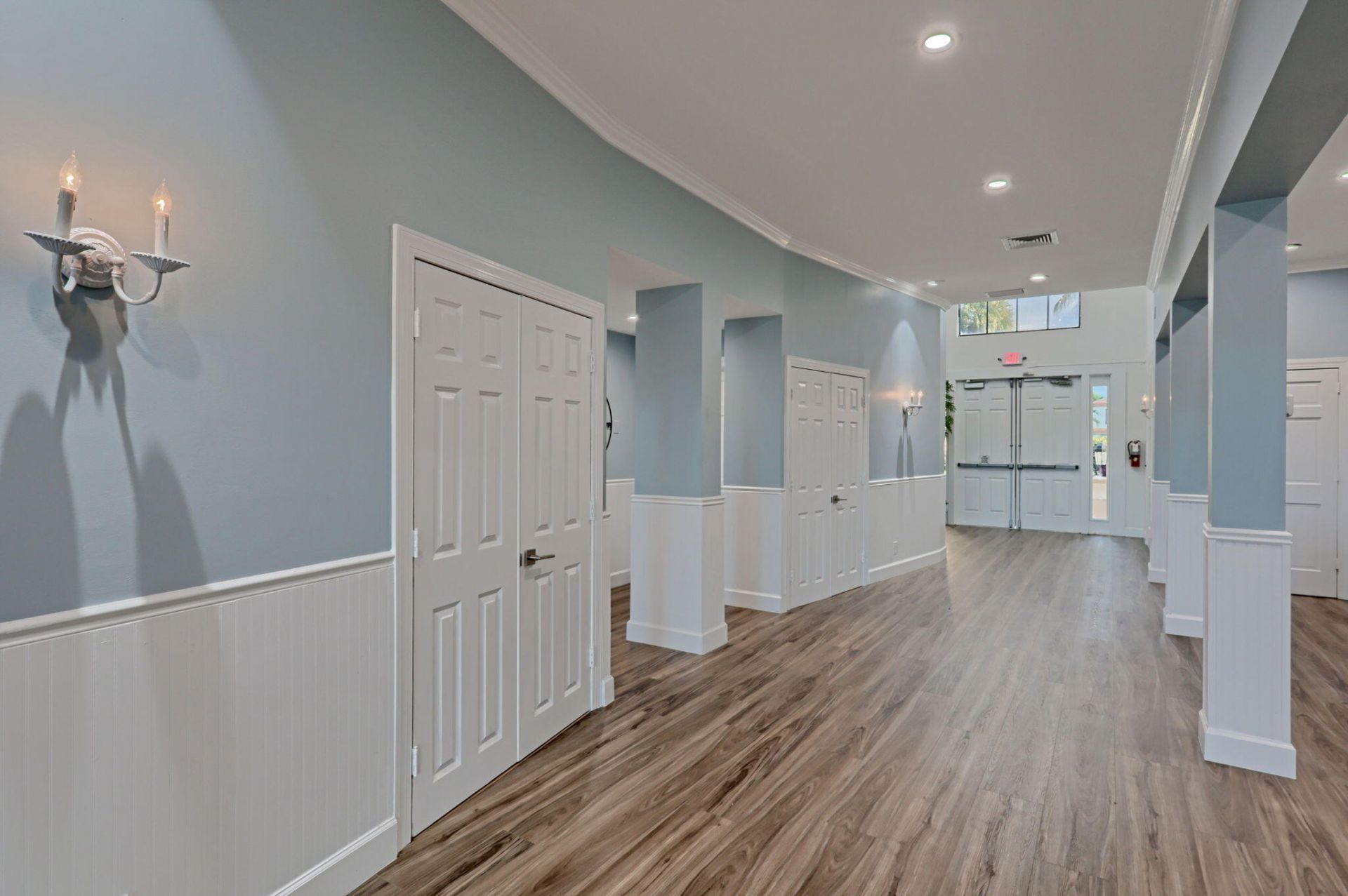 2439 Treasure Isle Drive, Unit 7, West Palm Beach, FL 33410 Photo