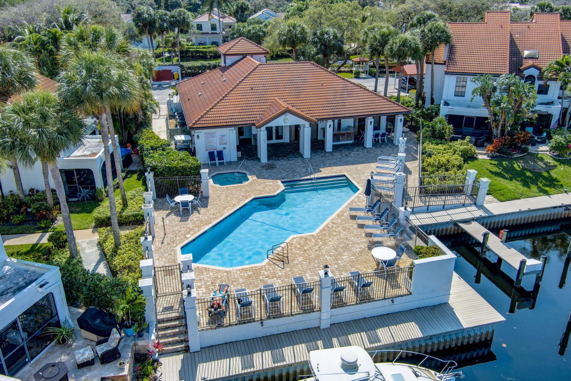 2439 Treasure Isle Drive, Unit 7, West Palm Beach, FL 33410 Photo