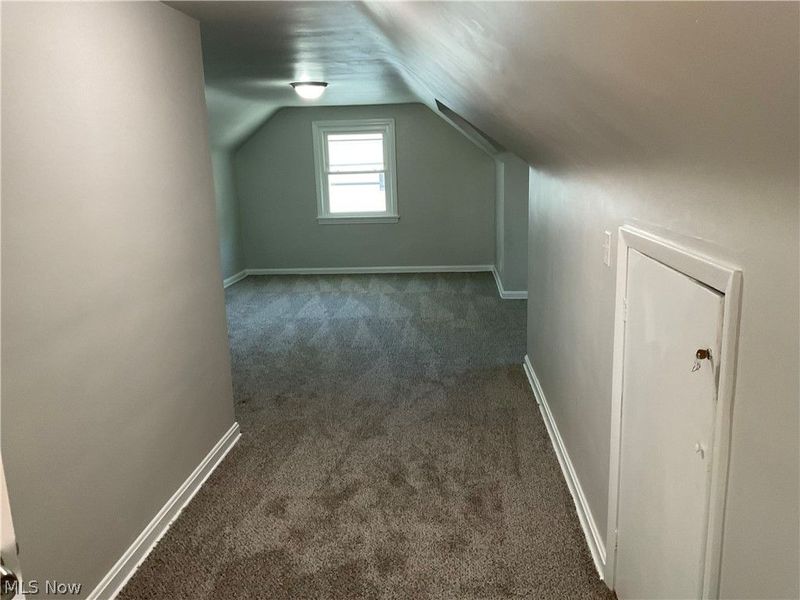 247 E 242nd Street, Euclid, OH 44123 Photo 17