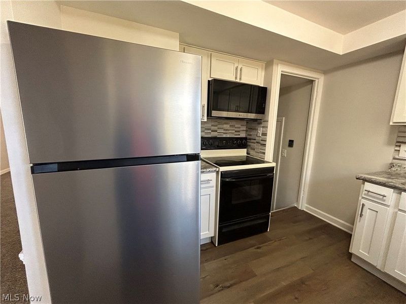 247 E 242nd Street, Euclid, OH 44123 Photo 7