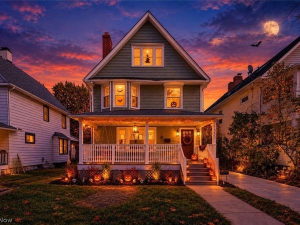 1351 Beach Avenue , Lakewood, OH 44107