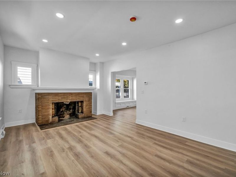 1351 Beach Avenue, Lakewood, OH 44107 Photo 11