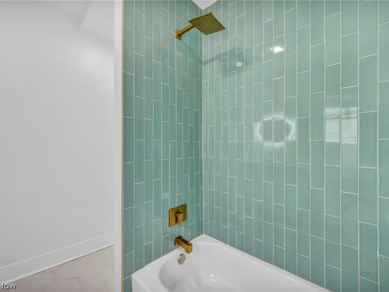 1351 Beach Avenue, Lakewood, OH 44107 Photo 43