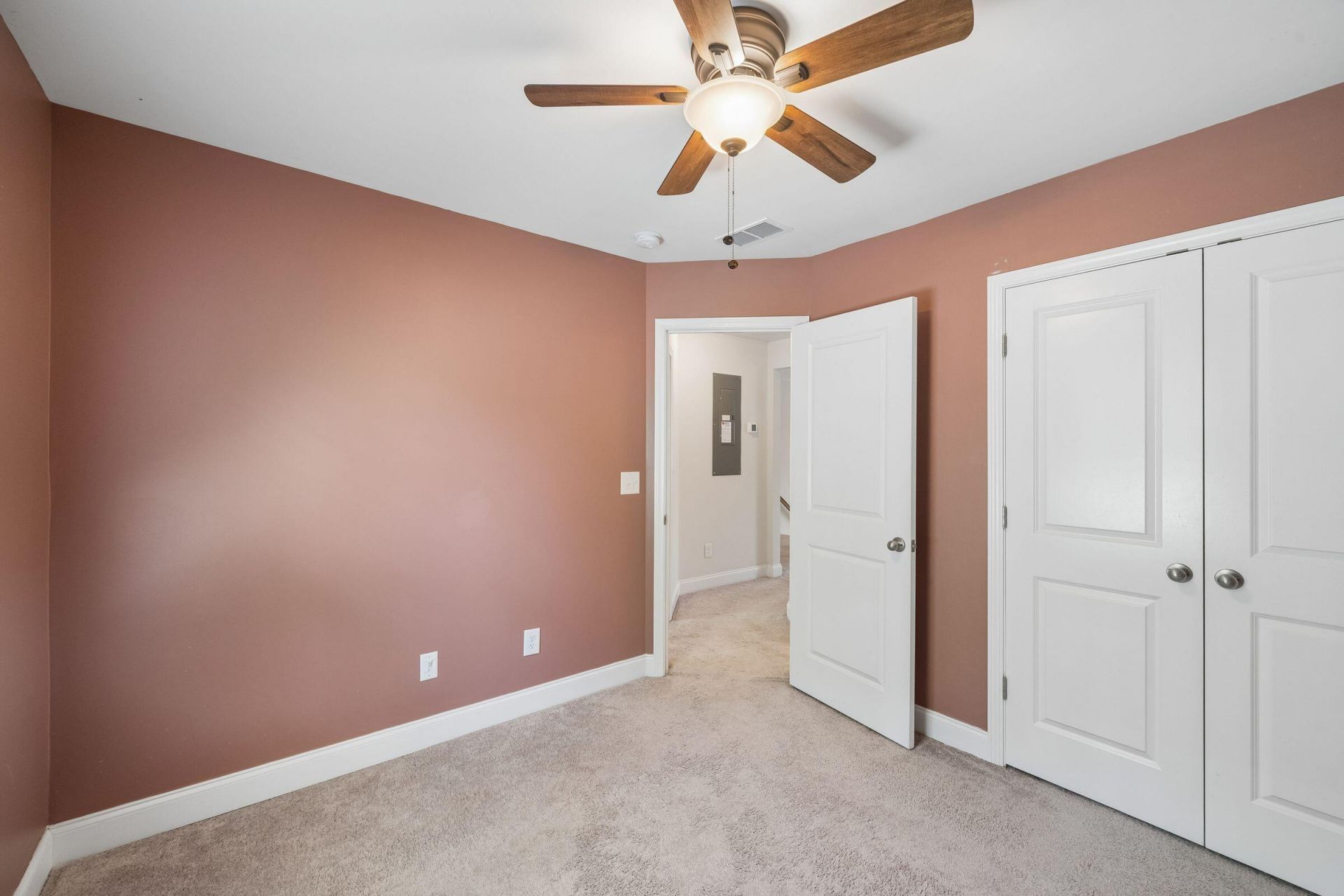 7813 Montview Road Photo 35