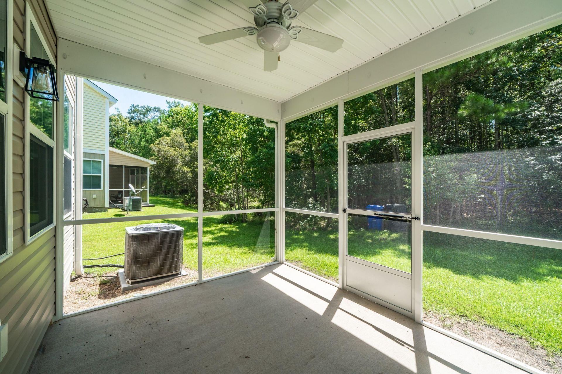 7813 Montview Road Photo 39