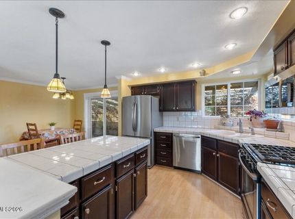 320 E Gault Way, Sparks, NV 89431 Photo