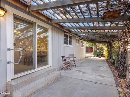 320 E Gault Way, Sparks, NV 89431 Photo