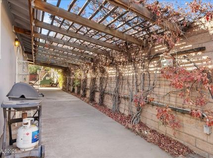 320 E Gault Way, Sparks, NV 89431 Photo