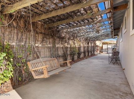 320 E Gault Way, Sparks, NV 89431 Photo