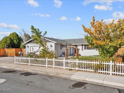 320 E Gault Way, Sparks, NV 89431 Photo