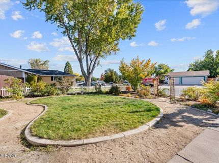 320 E Gault Way, Sparks, NV 89431 Photo