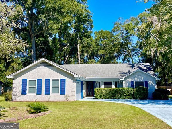 111 Plantation Ct, St Marys, GA 31558