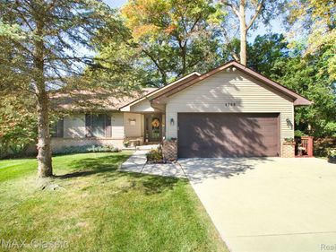 4768 Dillon Street , Genoa Township, Mi 48116