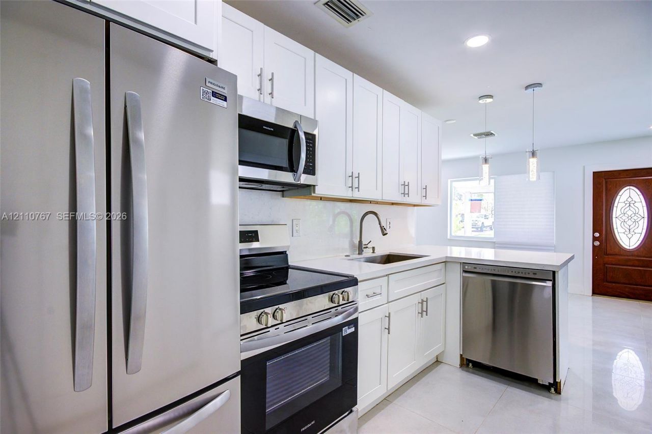 5305 Cleveland Rd , Delray Beach, FL 33484 Photo