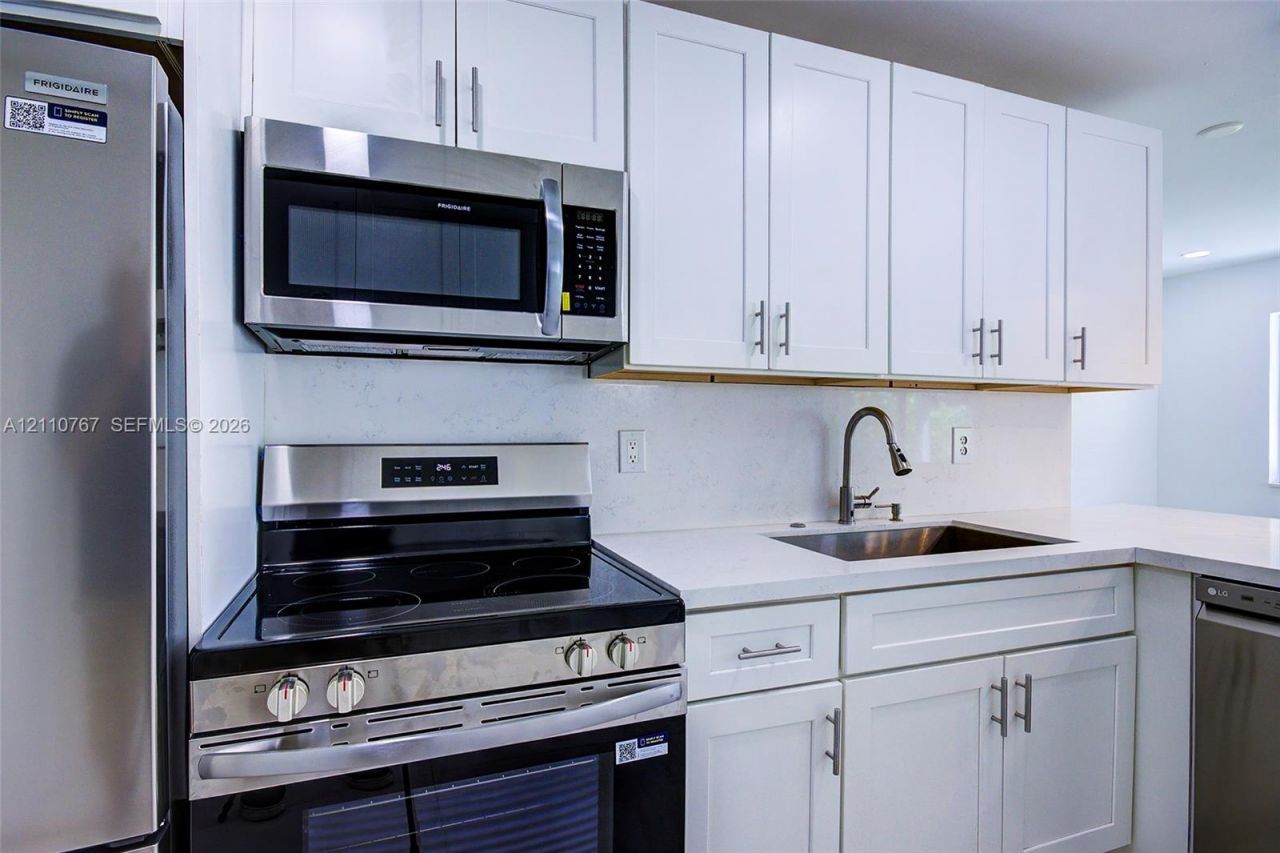 5305 Cleveland Rd , Delray Beach, FL 33484 Photo