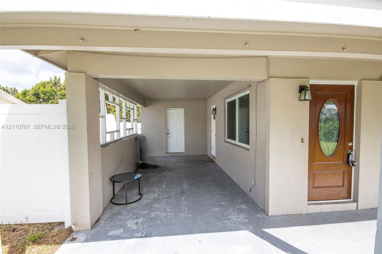5305 Cleveland Rd , Delray Beach, FL 33484 Photo
