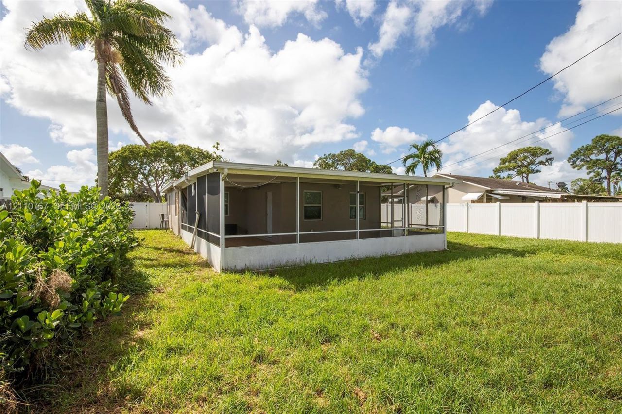 5305 Cleveland Rd , Delray Beach, FL 33484 Photo