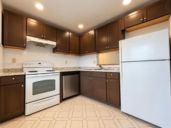3001 NW 48th Ave , Unit 339, Lauderdale Lakes, FL 33313