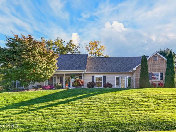 13 MONTCALM Place, Lewisburg, PA 17837