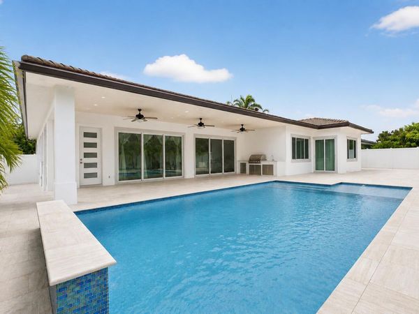 711 NE 6th Street, Boca Raton, FL 33432