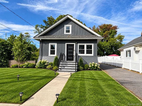 18 Frankel Avenue , Freeport, NY 11520
