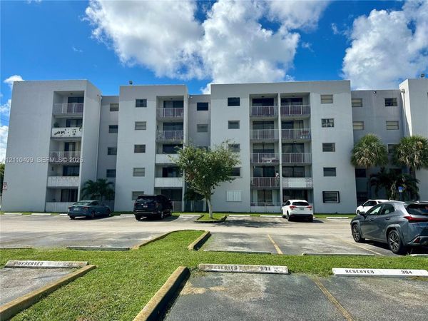 8145 NW 7th St , Unit 308, Miami, FL 33126