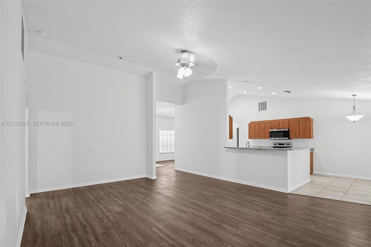 5509 NW Commodore Ter , Port Saint Lucie, FL 34983 Photo