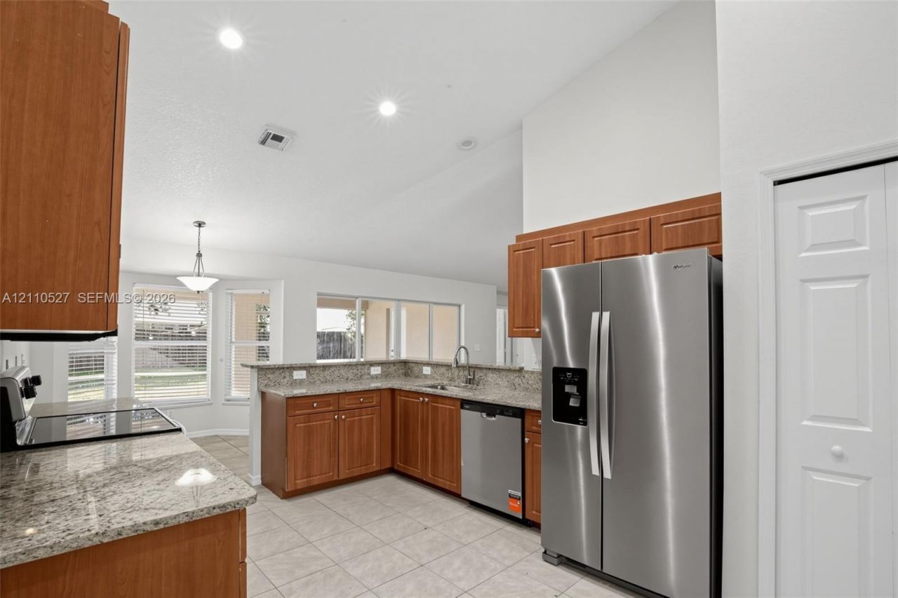 5509 NW Commodore Ter , Port Saint Lucie, FL 34983 Photo