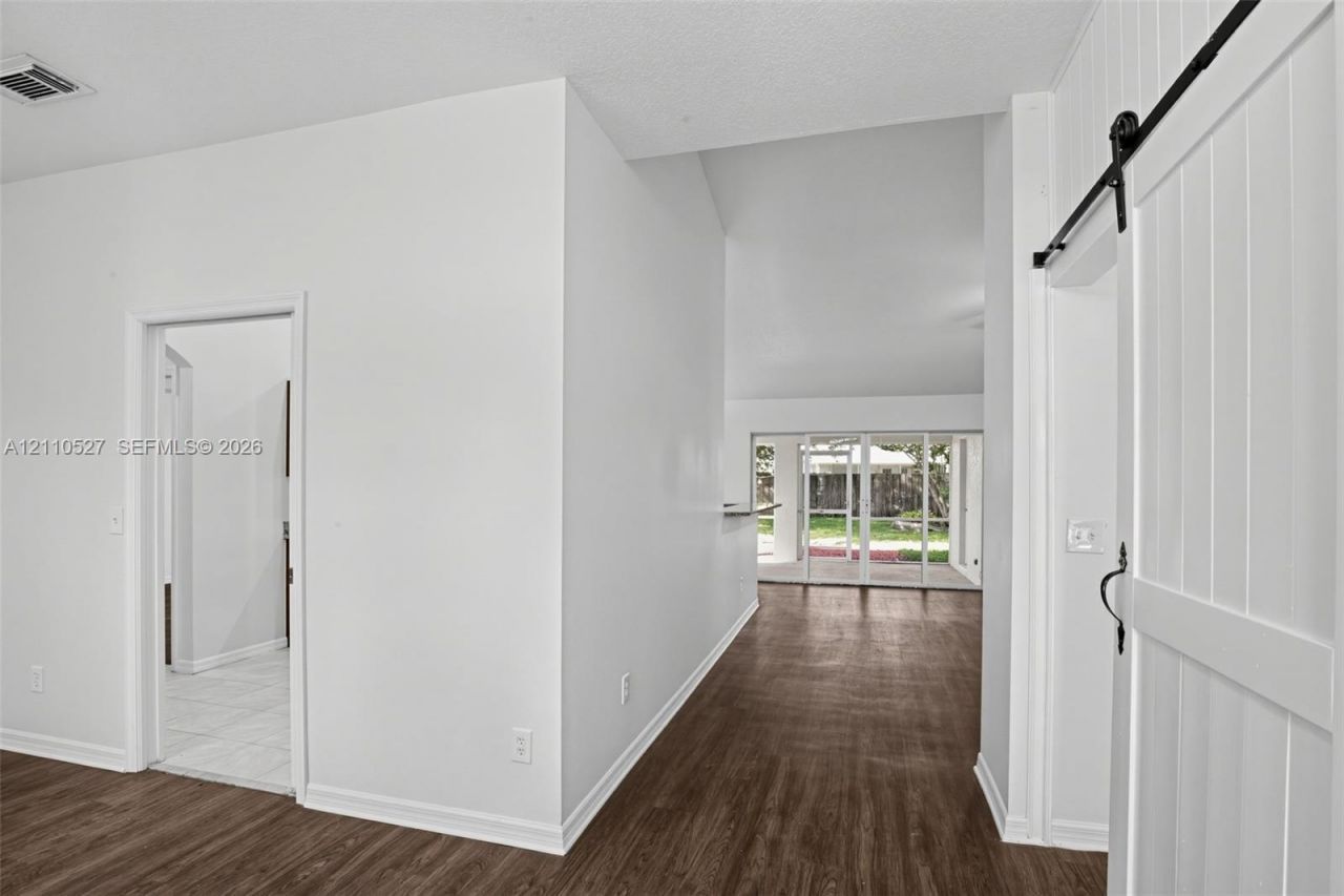 5509 NW Commodore Ter , Port Saint Lucie, FL 34983 Photo