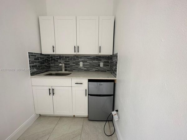1635 Hollywood Blvd, Unit B, Hollywood, FL 33020