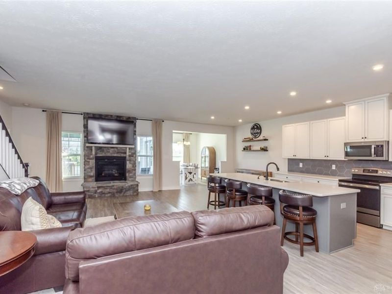 863 Cedar Grove Drive, Tipp City, OH 45371 Photo 11