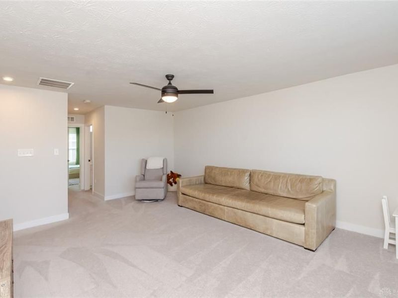 863 Cedar Grove Drive, Tipp City, OH 45371 Photo 29