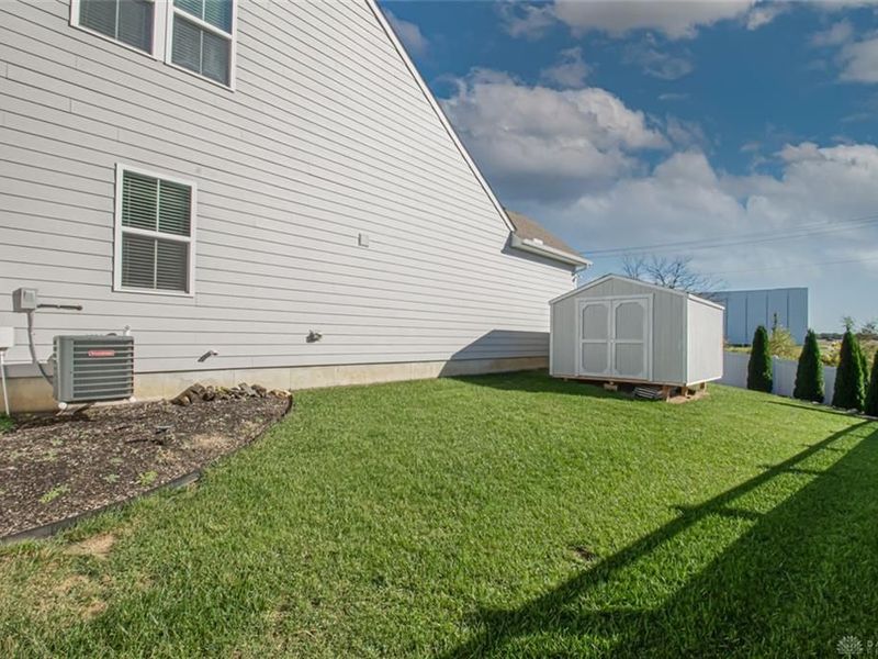 863 Cedar Grove Drive, Tipp City, OH 45371 Photo 46