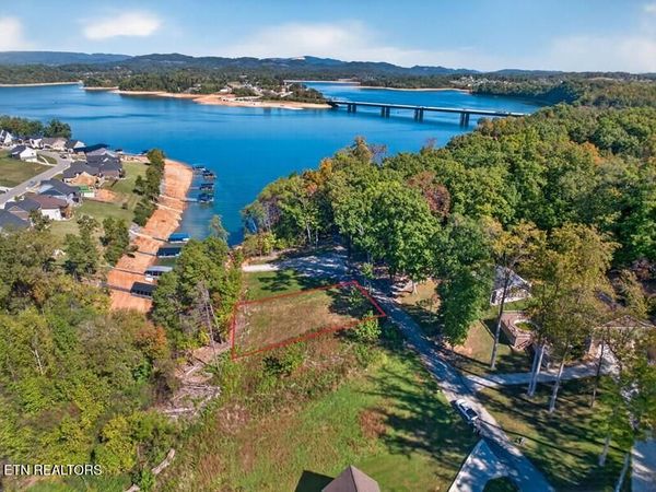 1945 Lakewood Drive, Morristown, TN 37814