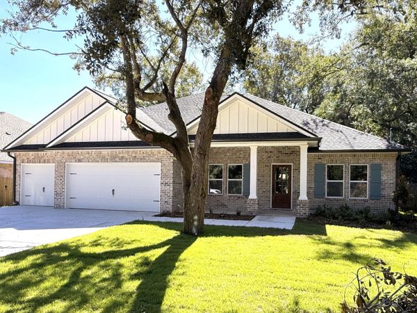 80 Eastview Avenue, Valparaiso, FL 32580