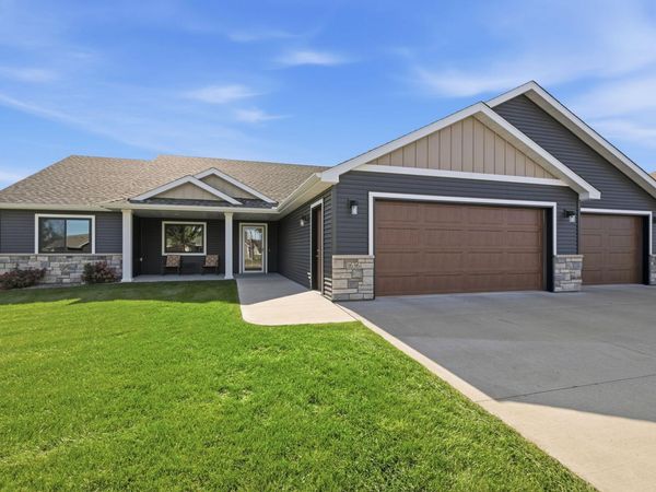 1636 Hurst Castle Road, Saint Cloud, MN 56303