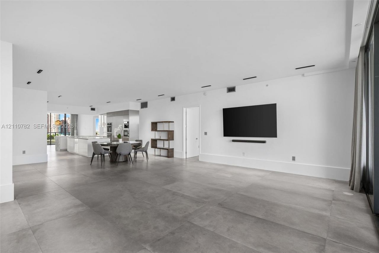 5000 Island Estates Dr , Unit 702, Aventura, FL 33160 Photo