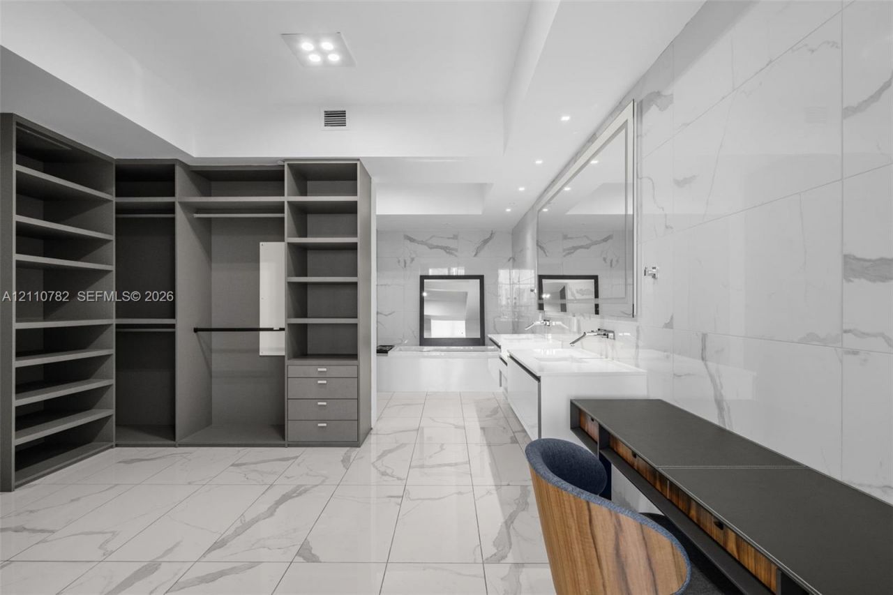 5000 Island Estates Dr , Unit 702, Aventura, FL 33160 Photo