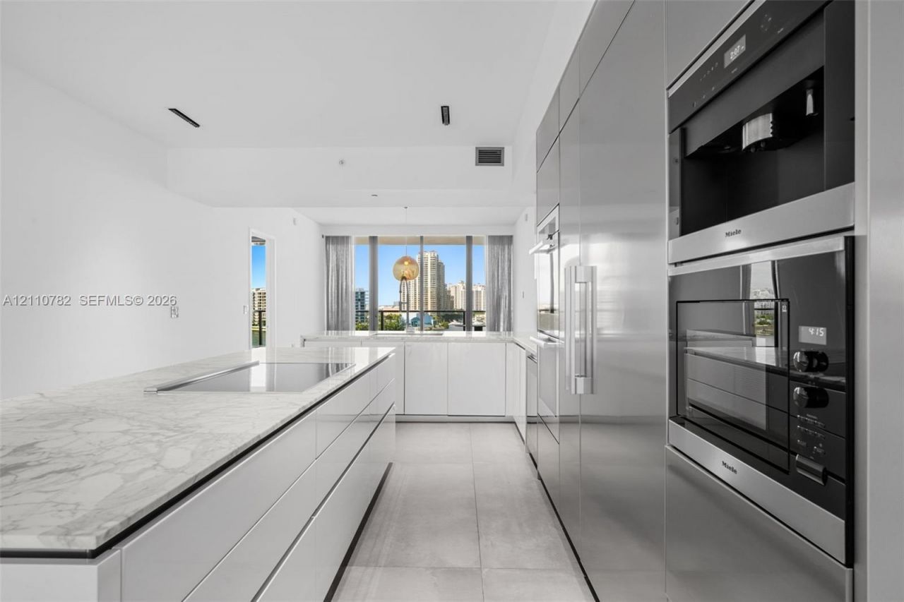 5000 Island Estates Dr , Unit 702, Aventura, FL 33160 Photo