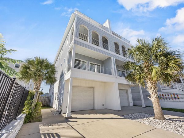 205 Fayetteville Avenue, Unit 1, Carolina Beach, NC 28428