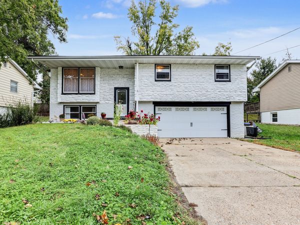 6417 Lincoln Avenue, Windsor Heights, IA 50324