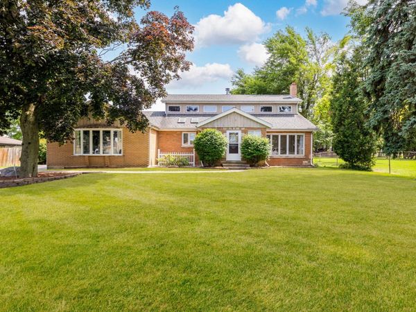 5821 W 127th Street , Palos Heights, IL 60463