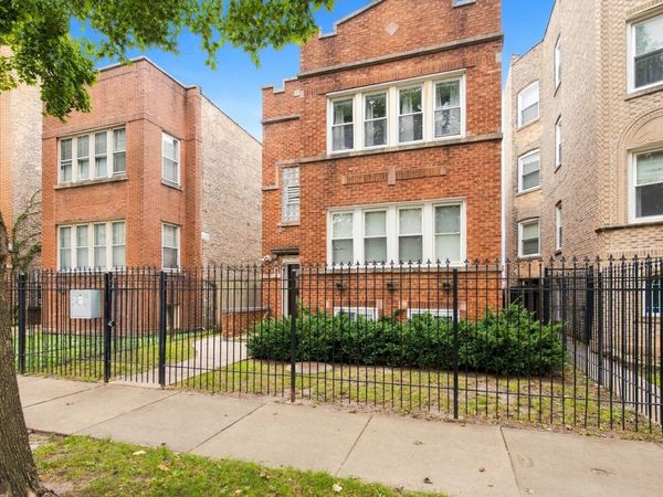6044 N Fairfield Avenue, Chicago, IL 60659