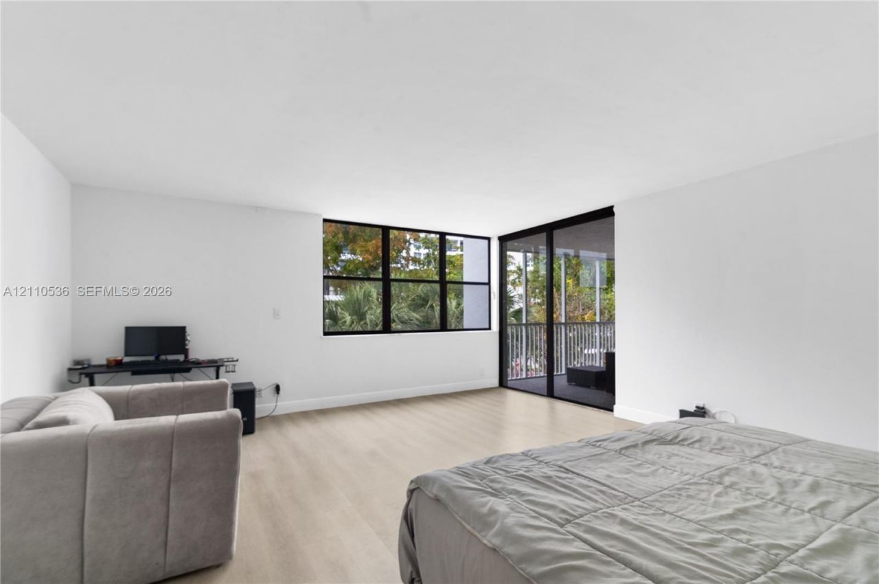 3350 NE 192nd St , Unit 4Q-B, Aventura, FL 33180 Photo